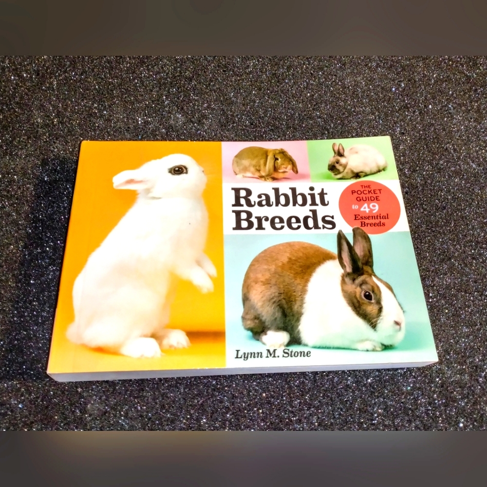 Rabbit Breeds: The Pocket Guide to 49 Essential Breeds Paperback